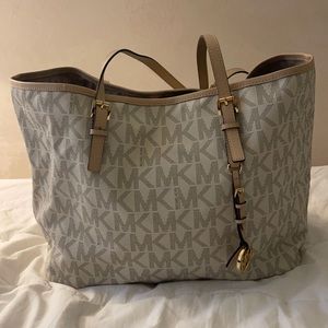 COPY - Barely used MICHAEL KORS Tote Bag!!!